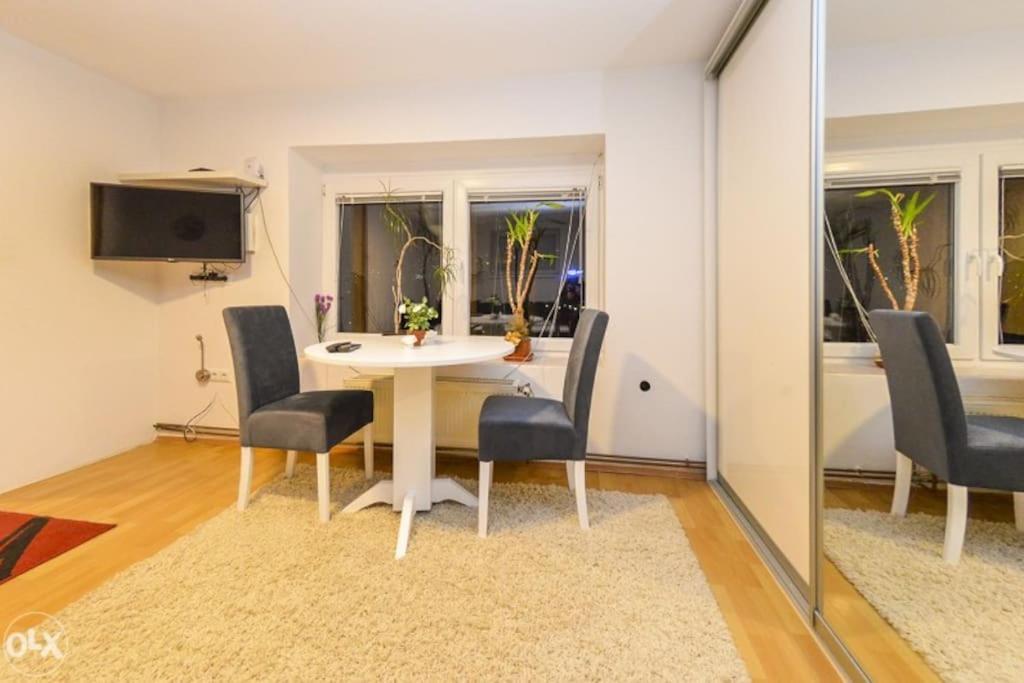 Apartment In Сараево Экстерьер фото