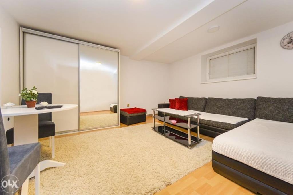 Apartment In Сараево Экстерьер фото